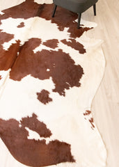 Brown And White Cowhide Rug (Size: 280 X 210 CM) CHR2218
