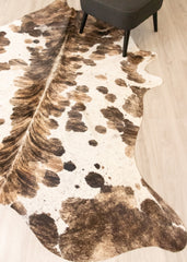 (Rare) Exotic Tricolor Cowhide Rug (Size: 250 X 210 CM) CHR2219