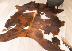 Exotic Tricolor Cowhide Rug (Size: 260 X 230 CM) CHR2231