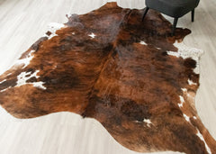 Exotic Tricolor Cowhide Rug (Size: 250 X 220 CM) CHR2527