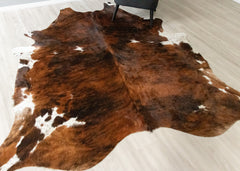 Exotic Tricolor Cowhide Rug (Size: 250 X 220 CM) CHR2527