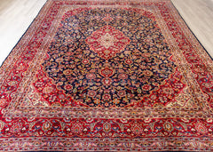 Vintage Isfahan Hand-Knotted Wool Persian Rug (Size: 285 X 390 CM)