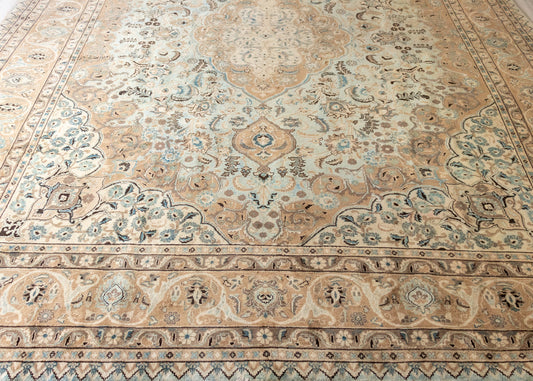 Vintage Nain Hand-Knotted Wool Persian Rug (Size: 300 X 390 CM)