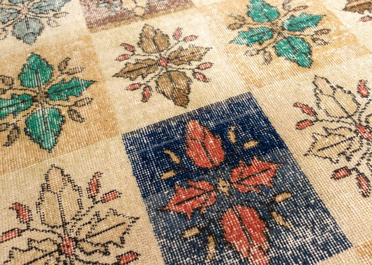 Vintage Hand-Knotted Turkish Rug