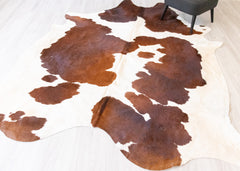 Brown And White Cowhide Rug (Size: 280 X 230 CM) CHR2164