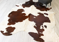 Brown And White Cowhide Rug (Size: 280 X 210 CM) CHR2162