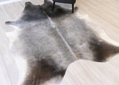 (Rare) Grey Cowhide Rug (Size: 230 X 200 CM) CHR2182