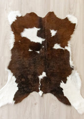Calfskin - Brown/White (Size: 110 X 90 CM)