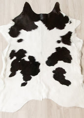 Calfskin - Black/White (Size: 110 X 90 CM) CS633