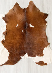Calfskin - Brown/White (Size: 105 X 90 CM) CS604