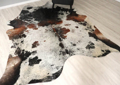 (Rare) Salt Pepper Tri-Color Cowhide Rug (Size: 240 X 210 CM) CHR2710