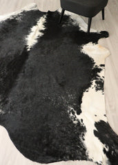 (Rare) Hereford Black And White Cowhide Rug (Size: 270 x 230 CM) CHR2712