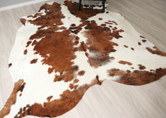 Exotic Tricolor Cowhide Rug (Size: 270 X 230 CM) CHR2713
