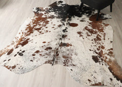 (Rare) Salt Pepper Tri-Color Cowhide Rug (Size: 220 X 200 CM) CHR2723