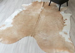 (Rare) Palomino Cowhide Rug (Size: 260 X 220 CM) CHR2459