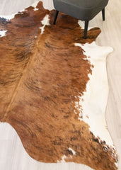 Medium White Spine Belly Brindle Cowhide Rug (Size: 240 X 200 CM) CHR2150