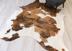 (Rare) Exotic Tricolor Cowhide Rug (Size: 220 X 180 CM) CHR2108