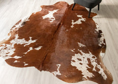 Brown And White Cowhide Rug (Size: 240 X 200 CM) CHR2639