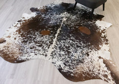 Salt Pepper Tri-Color Cowhide Rug (Size: 220 X 210 CM) CHR2124