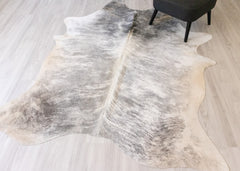 (Rare) Grey Brindle Cowhide Rug (Size: 240 X 190 CM) CHR2076