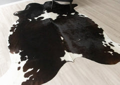 Black And White Cowhide Rug (Size: 250 X 220 CM) CHR2649