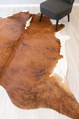 Medium White Spine Belly Brindle Cowhide Rug (Size: 250 X 220 CM) CHR2081