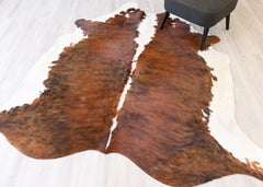 Medium White Spine Belly Brindle Cowhide Rug (Size: 210 X 200 CM) CHR2086