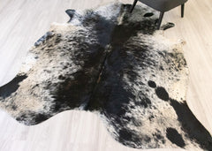 Salt Pepper Black & White Cowhide Rug (Size: 240 X 190 CM) CHR2138