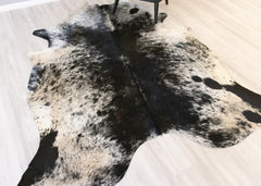 Salt Pepper Black & White Cowhide Rug (Size: 240 X 190 CM) CHR2138