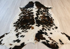 Exotic Tricolor Cowhide Rug (Size: 220 X 190 CM)