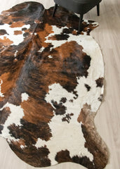 Exotic Tricolor Cowhide Rug (Size: 250 X 210 CM) CHR2626