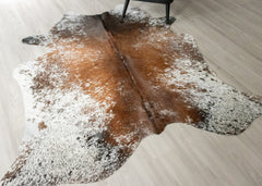 (Rare) Salt Pepper Tri-Color Cowhide Rug (Size: 210 X 210 CM) CHR2616