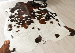 Exotic Tricolor Cowhide Rug (Size: 230 X 200 CM) CHR2631