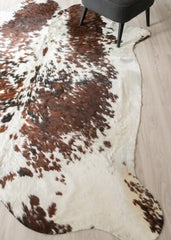 Exotic Tricolor Cowhide Rug (Size: 250 X 220 CM) CHR2617