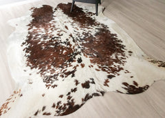 Exotic Tricolor Cowhide Rug (Size: 250 X 220 CM) CHR2617