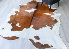 Brown And White Cowhide Rug (Size: 240 X 200 CM) CHR1857