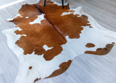 Brown And White Cowhide Rug (Size: 240 X 200 CM) CHR1857