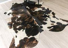 (Rare) Exotic Tricolor Cowhide Rug (Size: 240 X 190 CM) CHR1860