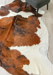 Exotic Tricolor Cowhide Rug (Size: 250 X 210 CM) CHR2012
