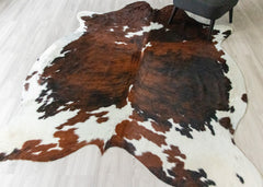Exotic Tricolor Cowhide Rug (Size: 250 X 200 CM) CHR2015