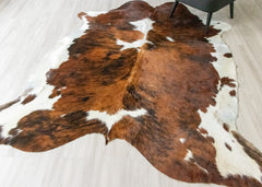 Exotic Tricolor Cowhide Rug (Size: 250 X 210 CM) CHR2018