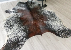 Salt Pepper Tri-Color Cowhide Rug (Size: 230 X 200 CM) CHR2313