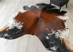 Salt Pepper Tri-Color Cowhide Rug (Size: 250 X 210 CM) CHR2307