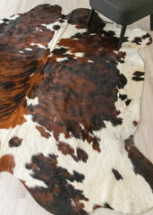 Exotic Tricolor Cowhide Rug (Size: 230 X 210 CM) CHR2327