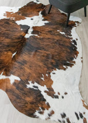 Exotic Tricolor Cowhide Rug (Size: 230 X 220 CM) CHR2330