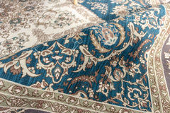 Traditional Area Rug