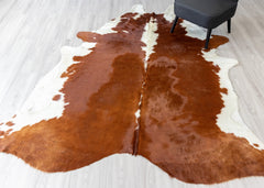 Hereford Brown And White Cowhide Rug (Size: 260 x 230 CM)