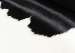 Black And White Cowhide Rug (Size: 220 x 210 CM)