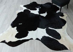 Black And White Cowhide Rug (Size: 240 x 210 CM)