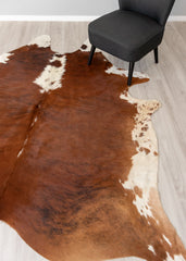 Medium White Spine Belly Brindle Cowhide Rug (Size: 230 x 200 CM)